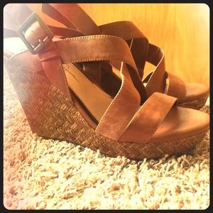 ⭐️ Jessica Simpson wedge sandals